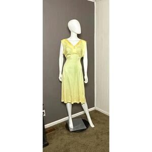 Vintage 1940's Yellow Shadow Stripe Rayon Nightgown Dress from Lorraine size L